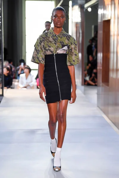 Look 73